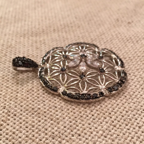 Sterling Silver Floral Pendant Black & Clear CZ’s - Picture 3 of 8